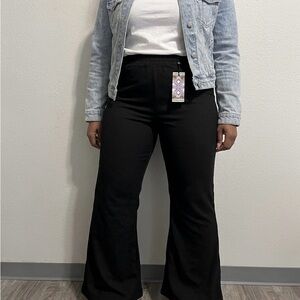 Boohoo Black High-Rise Flared Pants